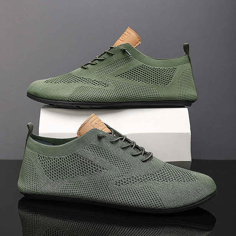 MAEDEF Men Shoes Mesh Breathable House Slippers Thin Bottom Light Comfortable Solid Color Flat Casual Walking Shoes
