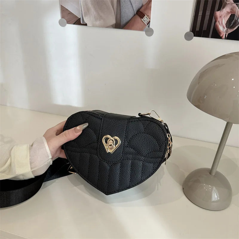 Classic Fashion Heart Shaped Shoulder Bag Messenger Bag Small Size