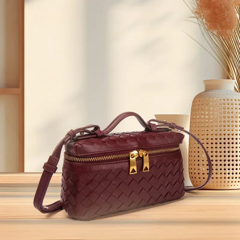2025 Fashion All In One Woven Bag Ladies Handbag Crossbody Bag Essential For Casual Beach Play