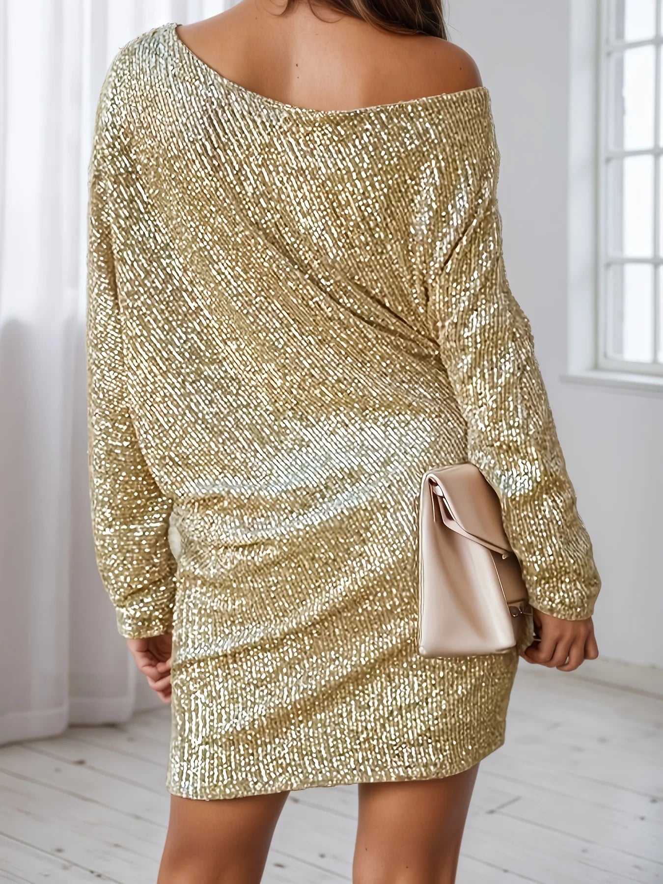Ladies' sexy tight V-neck gold sequin dress, high elasticity, no transparency, suitable for multiple seasons