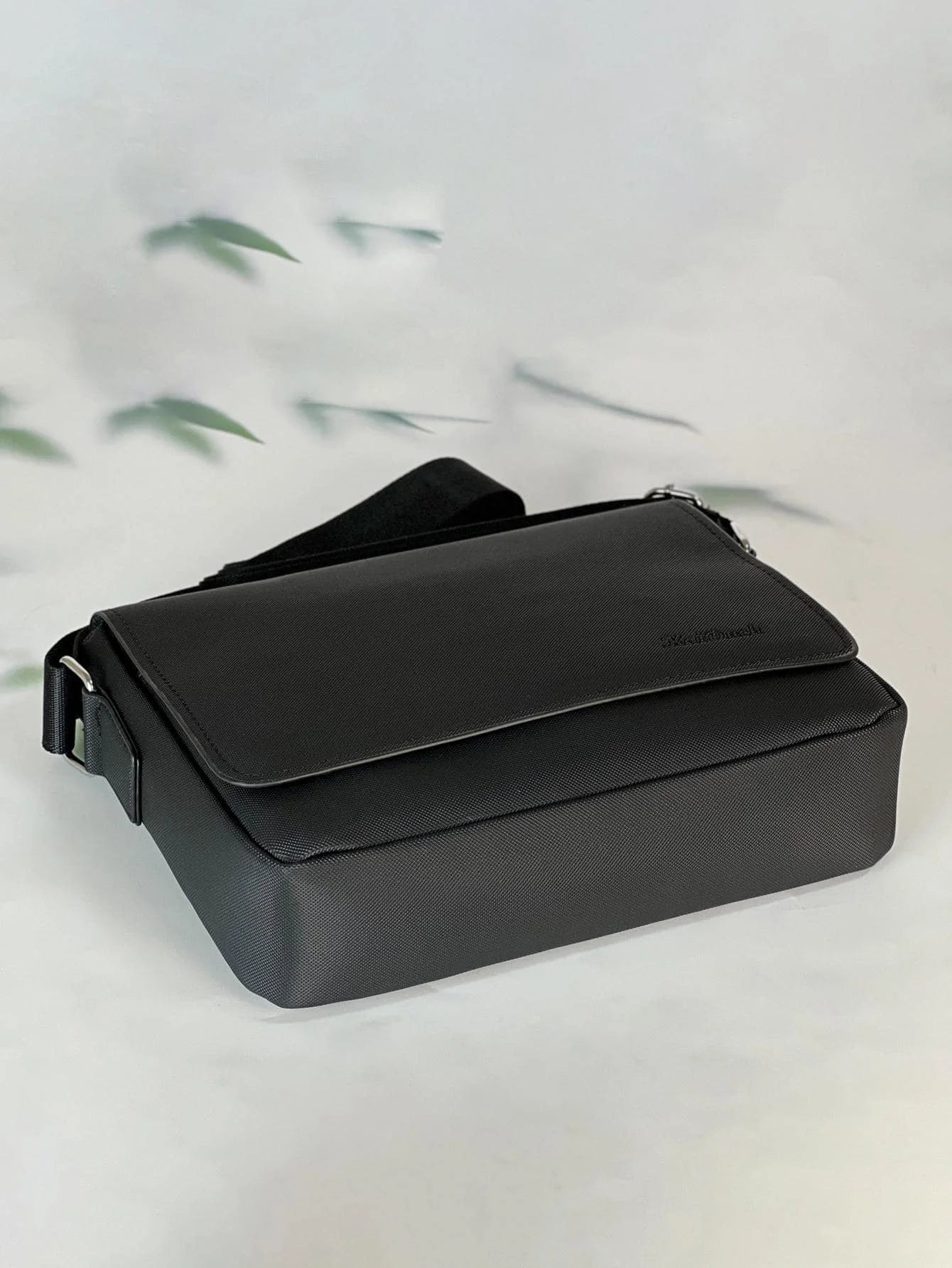 Simple Casual Flap Crossbody Bag Business Work Commuter Portable Shoulder Bag Messenger Bag Travel Travel Lightweight Large Capa