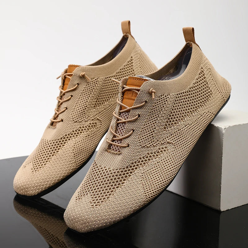 MAEDEF Men Shoes Mesh Breathable House Slippers Thin Bottom Light Comfortable Solid Color Flat Casual Walking Shoes
