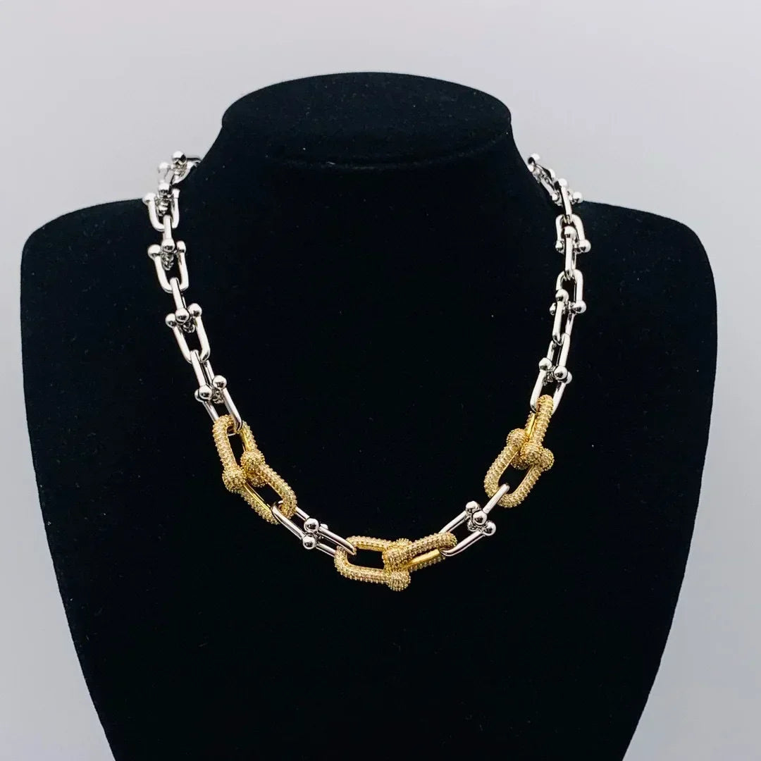 New Arrival S925 Sterling Silver Classic Letter T Bracelet and Necklace Set Retro Horseshoe Design High End Women's Jewelry