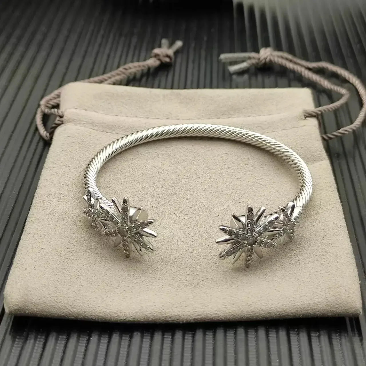 High Quality Fashion 925 Silver DY Star Cuff Bracelet for Women with Zircon Stone