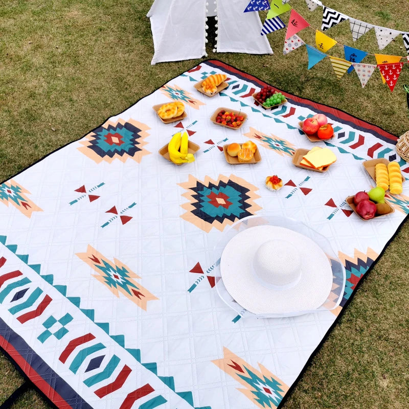 Outdoor Picnic Mat, Lawn Mat, Moisture-Proof Camping Mat, Aluminum Film Base, Large, Machine Washable, Thickened, 2x2m