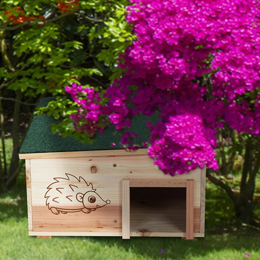 Wooden Hedgehog House Small Animal Shelter Hideout Predator Proof Hedgehog Hibernation Shelter Habitat Nest Box with Roofing