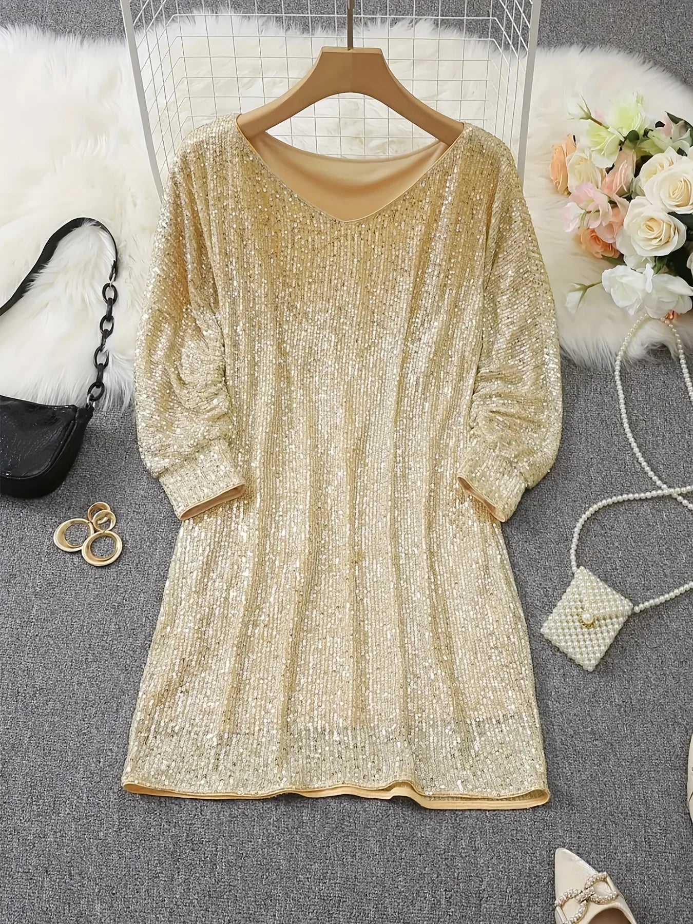 Ladies' sexy tight V-neck gold sequin dress, high elasticity, no transparency, suitable for multiple seasons