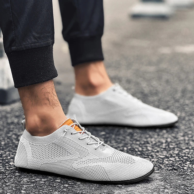 MAEDEF Men Shoes Mesh Breathable House Slippers Thin Bottom Light Comfortable Solid Color Flat Casual Walking Shoes