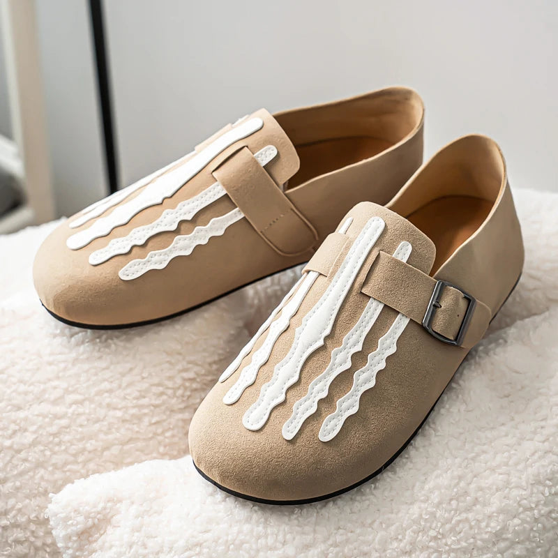 The Boken men's shoes for all four seasons feature a British style and are versatile and casual. They have soft soles and are su