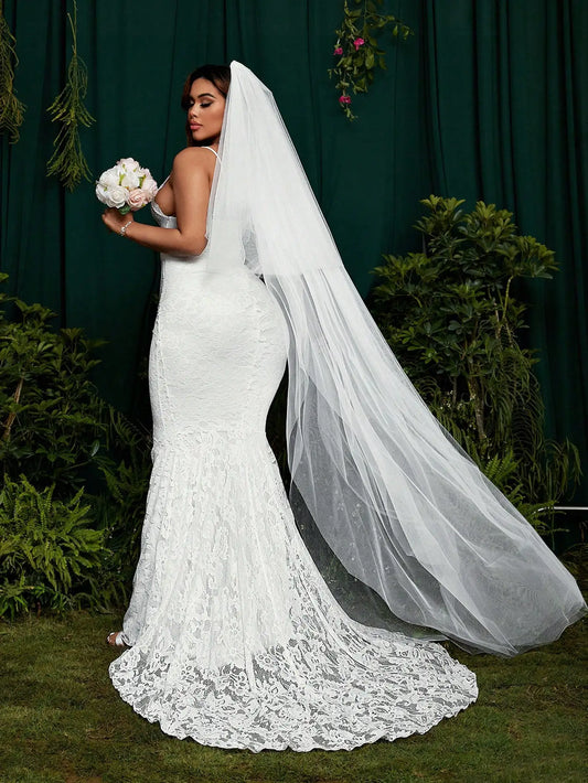 Belle Plus Size White Lace Mermaid Wedding Dress with Spaghetti Straps & Long Veil