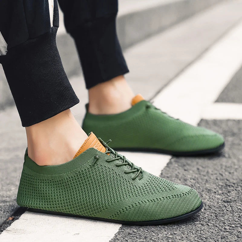 MAEDEF Men Shoes Mesh Breathable House Slippers Thin Bottom Light Comfortable Solid Color Flat Casual Walking Shoes