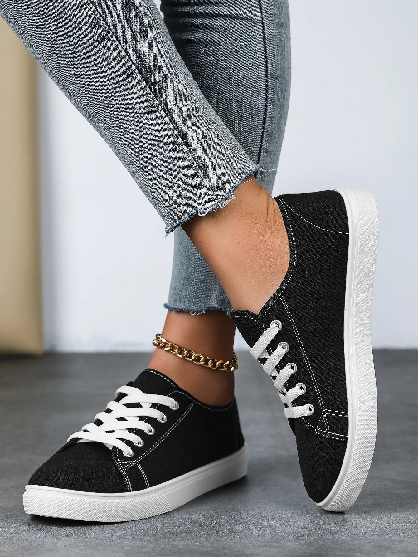 Summer Classic Versatile Breathable Canvas Shoes for Women Casual Lace-Up Footwear