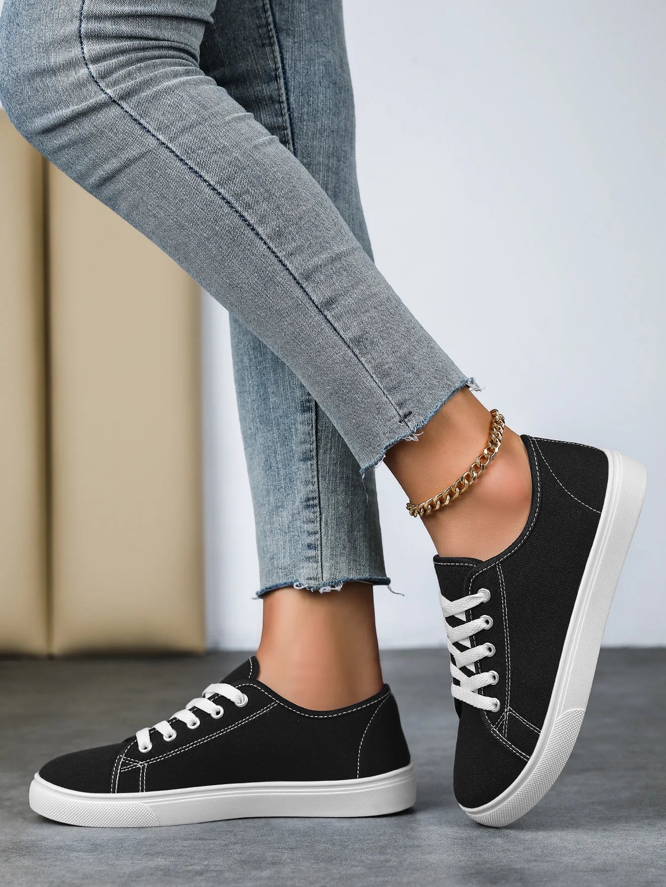 Summer Classic Versatile Breathable Canvas Shoes for Women Casual Lace-Up Footwear
