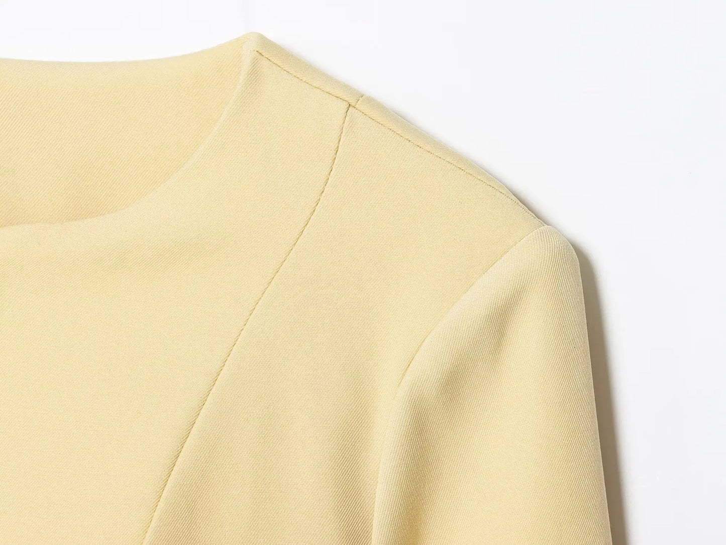 TRAF autumn new 2025 women's clothing minimalist style single breasted round neck long sleeved flip pocket slim fit suit jacket