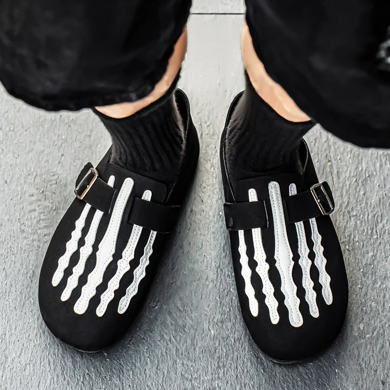 The Boken men's shoes for all four seasons feature a British style and are versatile and casual. They have soft soles and are su